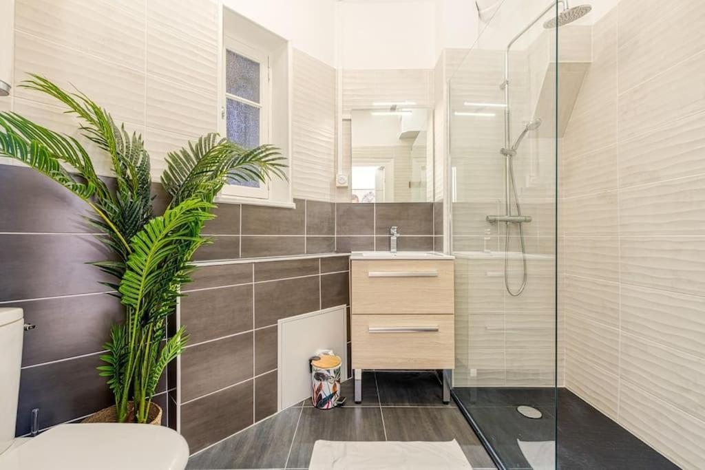 Apartment Esprit Jungle : Equipe, Chambre, Wifi Fibre Grenoble